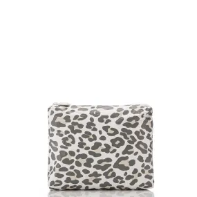 Snow Leopard Small Pouch / Ghost