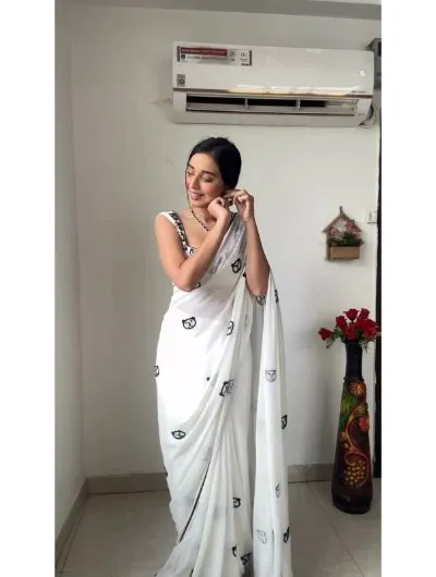 White 1 Minute Sari Sticthed Bollywood Georgette Saree